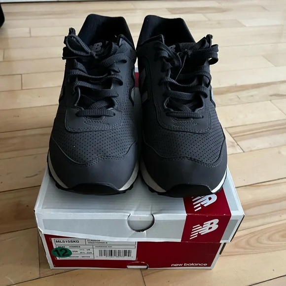 New Balance - Picture 6 of 6